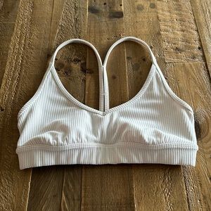 Alo yoga ribbed bra in ivory